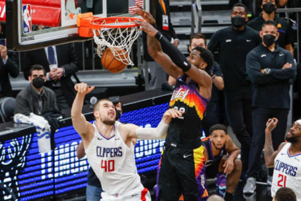 籃球比賽中常見的戰(zhàn)術(shù)有哪些？