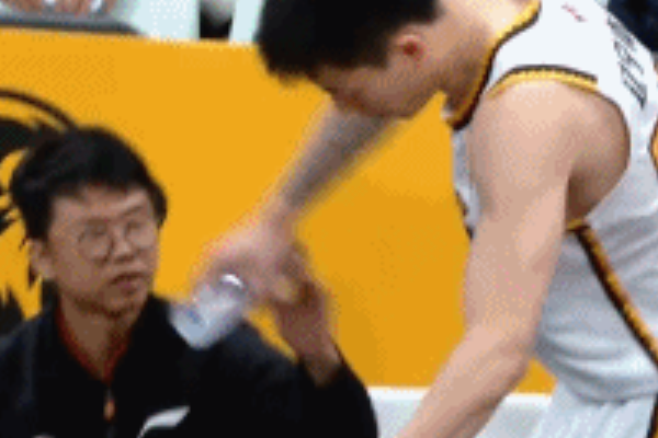  廣廈逆襲！遼寧男籃新賽季首戰(zhàn)失利遭遇慘敗